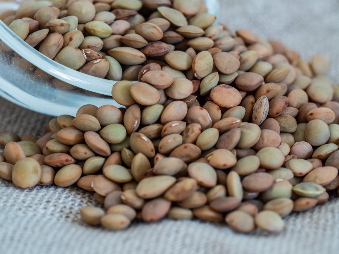 LENTICCHIE CIBO PER LE FESTE SIMBOLO DI PROSPERITÀ