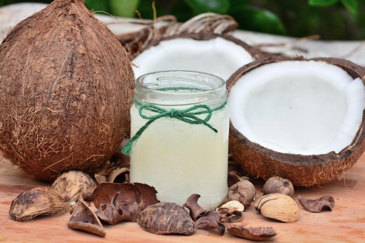 Oli per capelli a base di cocco