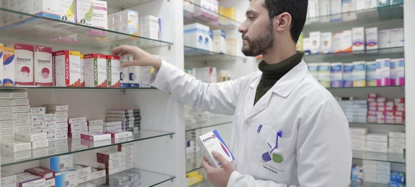 Il ruolo dei farmacisti nell’accesso a farmaci e dispositivi medici secondo la FIP