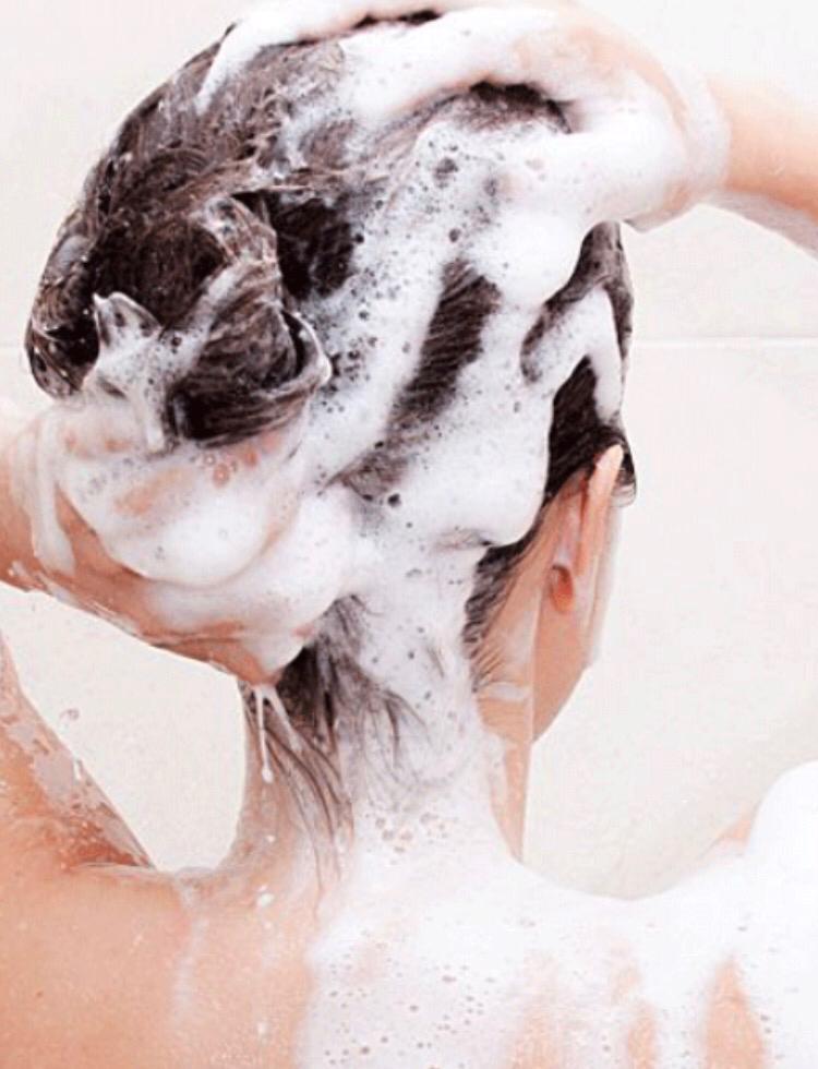 Scegliere lo shampoo con la testa…